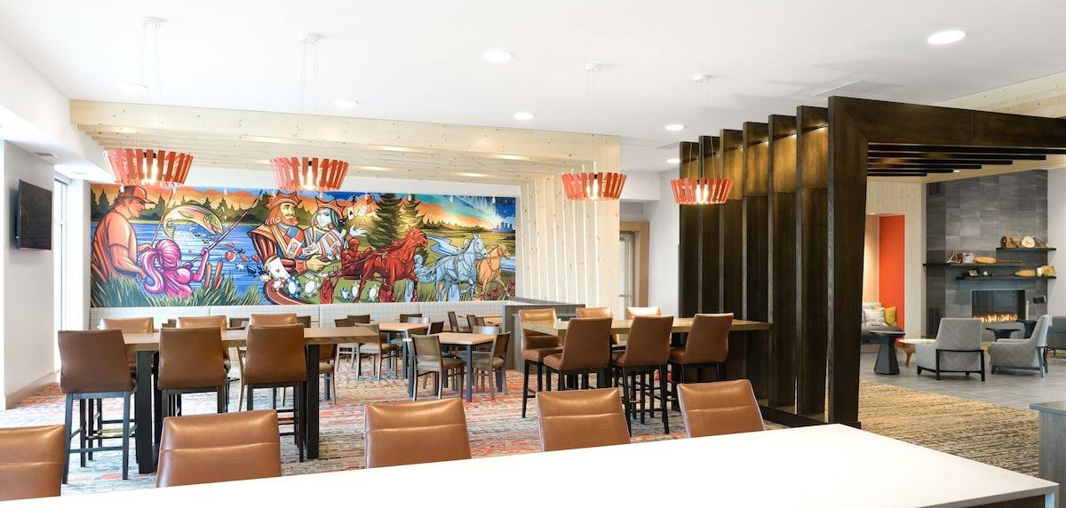 The Charm of the Running Aces Hotel
